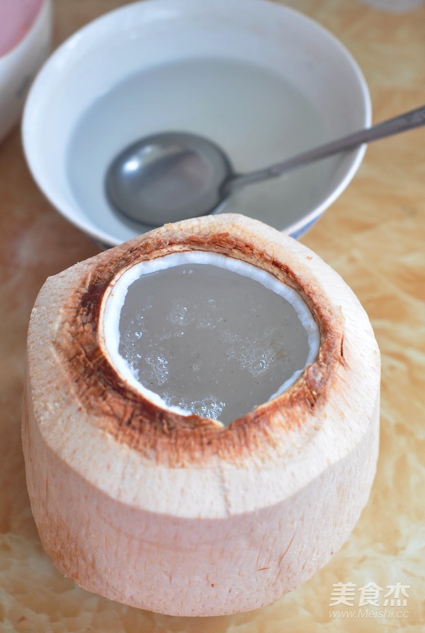 Coconut Stewed Snow Bird recipe
