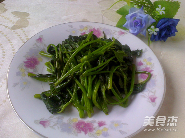 Stir-fried Sweet Potato Leaves recipe