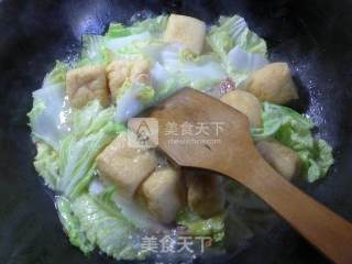 Boiled Chicken Drumsticks with Tofu and Cabbage recipe