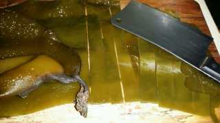 Seaweed Pork Ribs Soup recipe