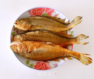 Sauce-flavored Yellow Croaker recipe