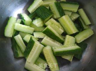 Cucumber with Sesame Sauce and Onion recipe
