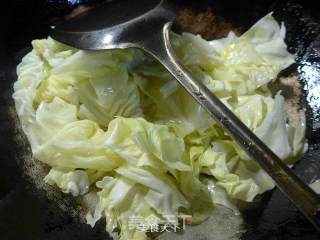 Curry Cuttlefish Balls and Cabbage recipe