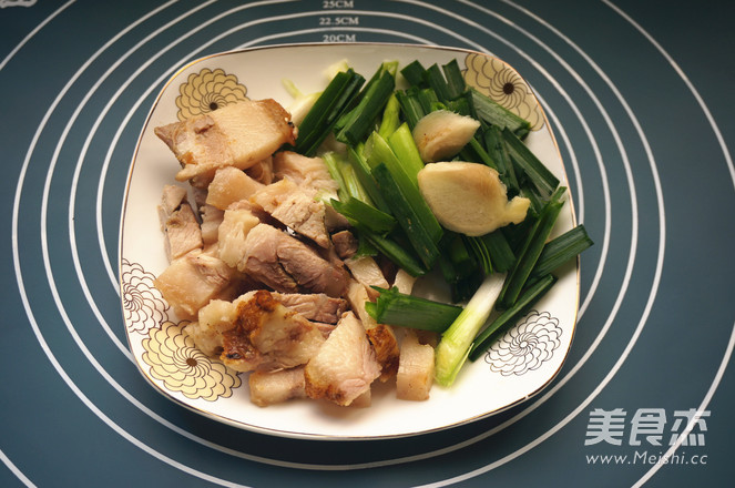 Braised Pork Belly with Lotus Root recipe