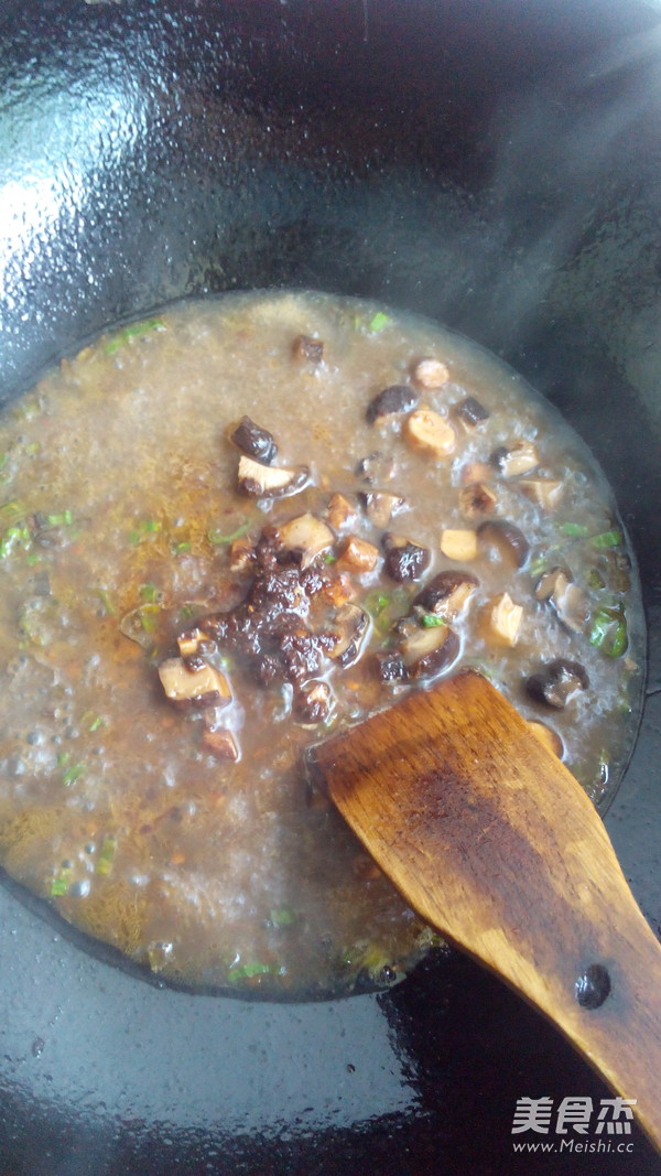 Noodles with Mushroom and Egg Sauce recipe