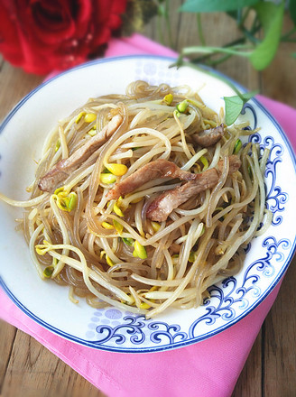 Fried Noodles with Soy Sprouts recipe