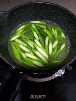 Fried Squid with Asparagus recipe