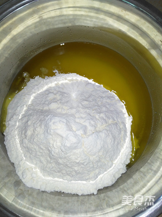 Egg Yolk Crisp recipe