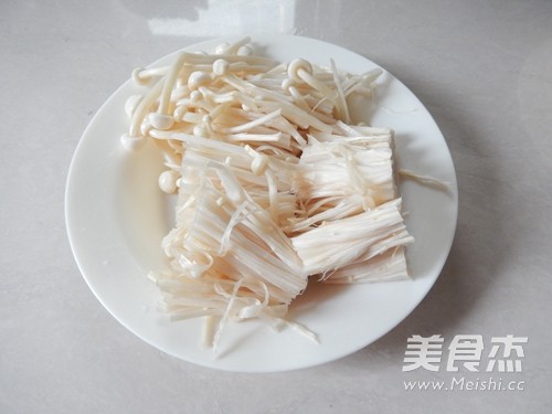 Pan-fried Pork Belly Roll with Enoki Mushroom recipe