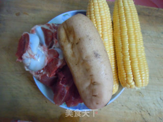 Autumn Anti-dryness Decoction-big Bone Lotus Root and Corn Soup recipe