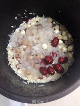 Simple and Simple Laba-qibao Five Flavor Porridge recipe