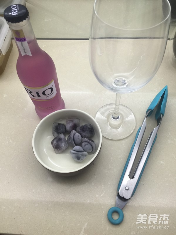 Frozen Grape Ice Drink recipe