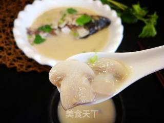 Milky White Crucian Fish Soup recipe