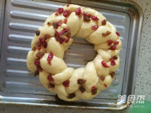 Three-strand Braided Christmas Wreath Bread recipe