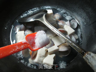 Tofu Soup with Clams recipe