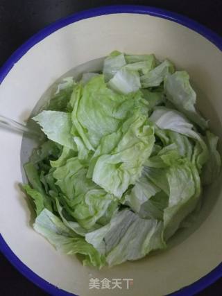 Stir-fried Western Lettuce with Lotus Root recipe