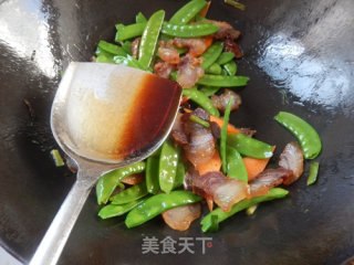 Fried Bacon with Snow Peas recipe