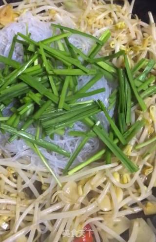Scrambled Eggs with Mung Bean Sprouts recipe