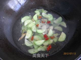 Cucumber and Pork Blood Soup recipe