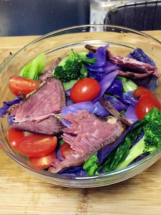 Spiced Beef and Vegetable Salad recipe