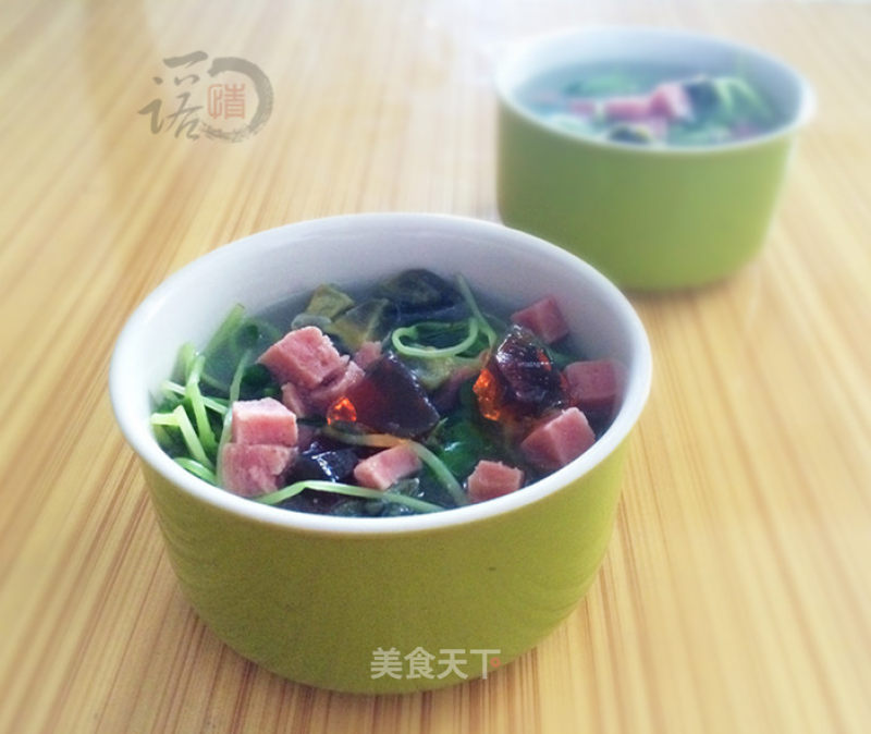 Preserved Egg Ham Bean Sprout Soup recipe