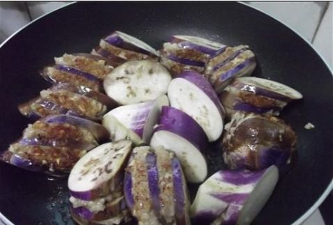 Hakka Fried Stuffed Eggplant recipe