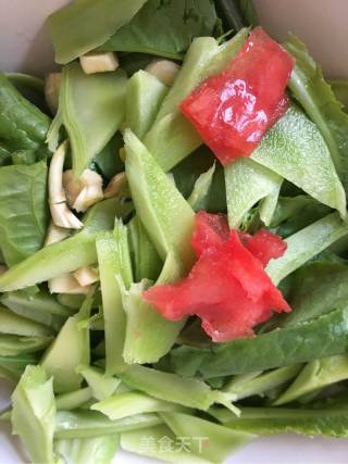 Peanuts Mixed with Lettuce recipe