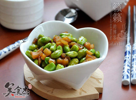 Fried Edamame with Dried Radish recipe