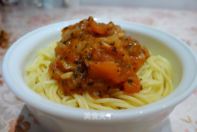 Spaghetti with Tomato Sauce recipe