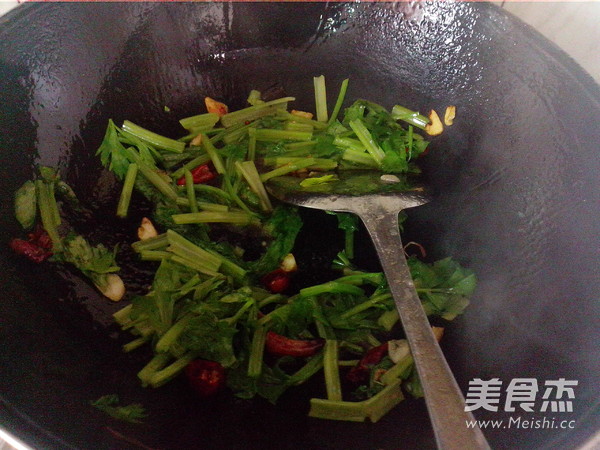 Celery Stir-fried Bean Sprouts recipe