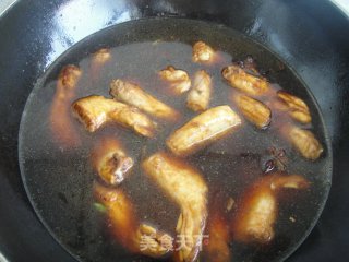 [flying Birds and Beasts]-braised Chicken Neck recipe