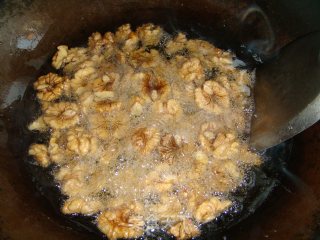 Hanging Frosted Walnuts recipe