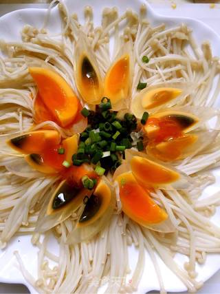 Enoki Mushroom with Preserved Egg and Cold Sauce recipe