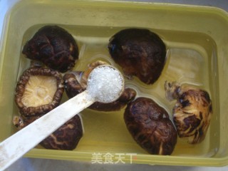 Dried Shiitake Mushrooms recipe