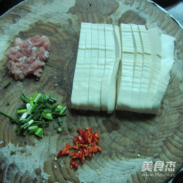 Steamed Tofu with Light Soy Sauce Minced Pork recipe