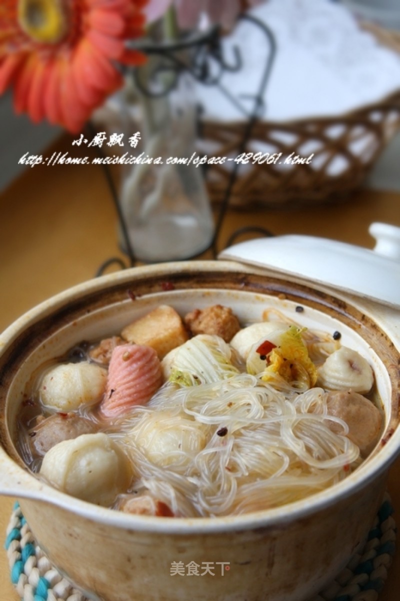 Twenty Minutes to Make Delicious---meatball Vermicelli Pot recipe