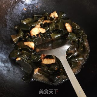 Braised Pork Belly with Seaweed recipe