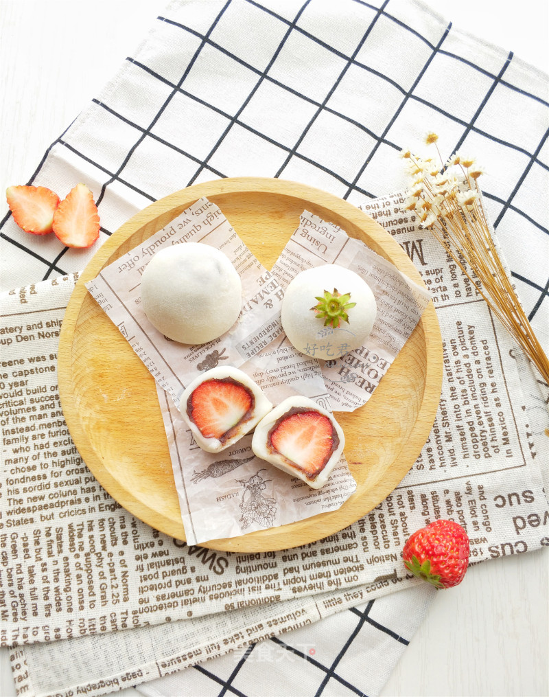 Strawberry Daifuku recipe