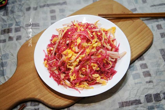 Sweet and Sour Cabbage Shredded Radish recipe