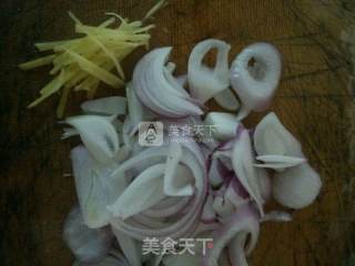 Fried Noodles with Onion and Pork recipe