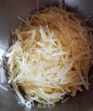 Sweet and Sour Appetizing Shredded Potatoes recipe