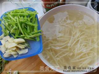 Hot and Sour Potato Shreds recipe