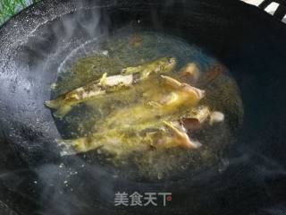 Yellow Catfish in A Pot recipe