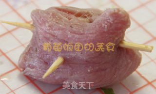 Deep-fried But Not Greasy, A Good Choice in Summer---tenderloin and Winter Melon Salad Roll recipe