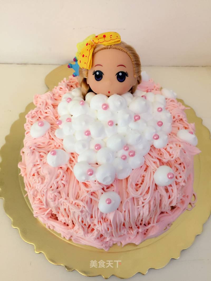 Confused Doll Cake