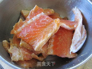 Fried Salmon Bones with Dried Spice Leaves recipe