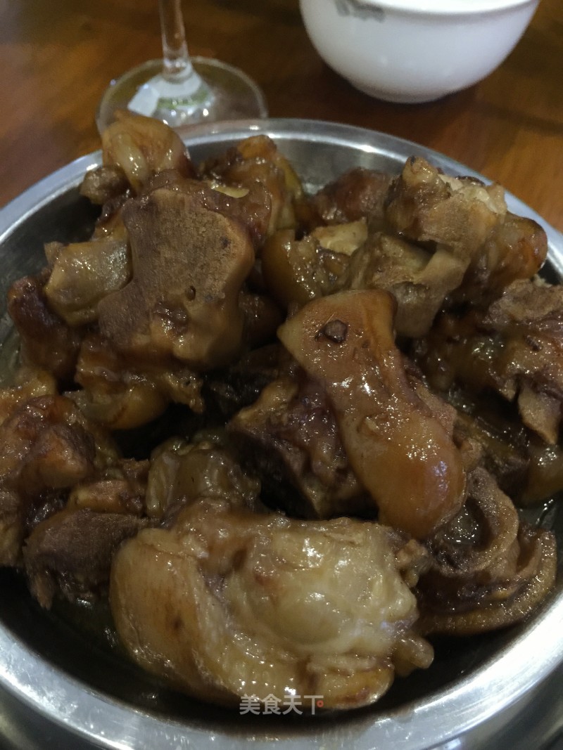 Braised Pork Trotters with Sauce recipe