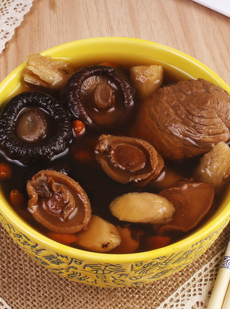Guangdong Lao Huo Liang Soup-abalone Soup recipe