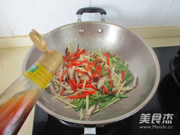 Winter Bamboo Shoots Three Silk recipe