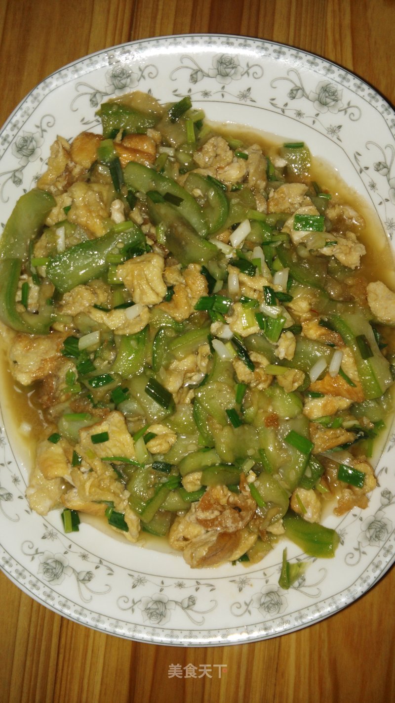 Loofah Scrambled Eggs recipe